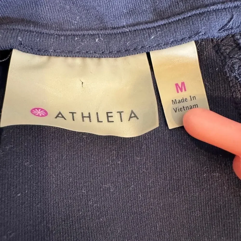 Athleta jacket navy & vivid pink red blue floral pattern on sides full zip Sz M